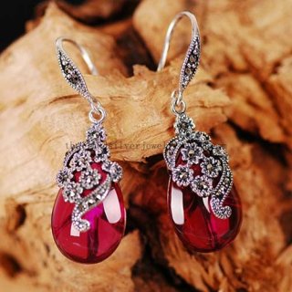 Thai 925 Silver Red Corundum Charming Earrings Thai 925 Silver Red Corundum Charming Earrings